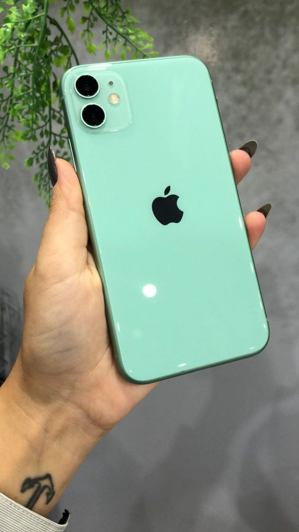 iPhone 11 128GB Verde - Semi novo
