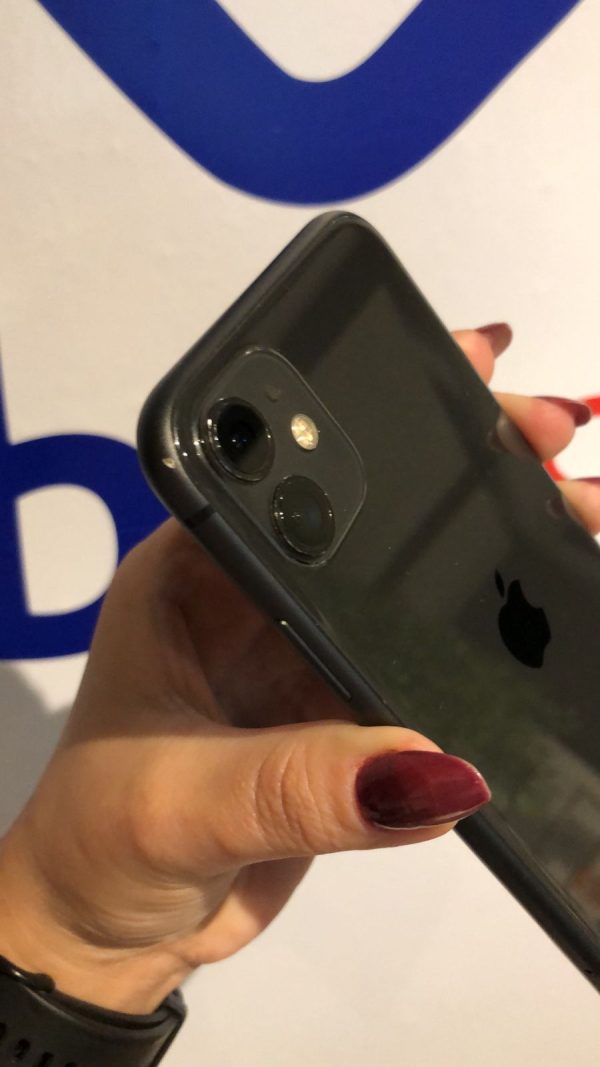 iPhone 11 128GB Preto - Semi novo - Image 2