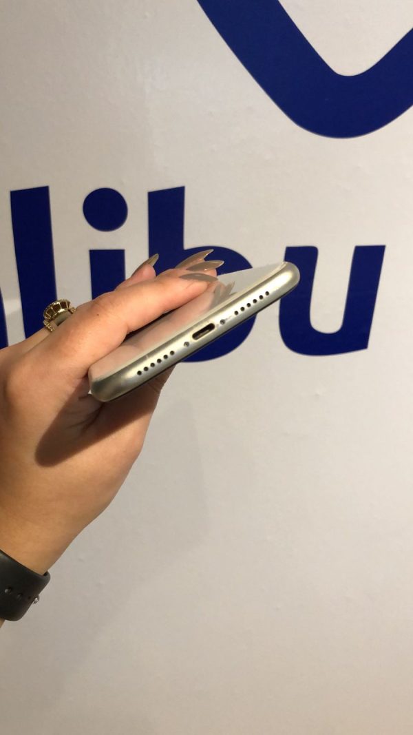 iPhone 11 128GB Branco- SEMI NOVO - Imagem 4