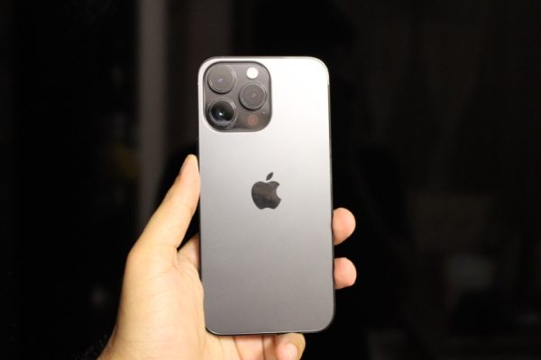 iPhone 15 Pro Max 256GB Preto - SEMI NOVO - Imagem 2